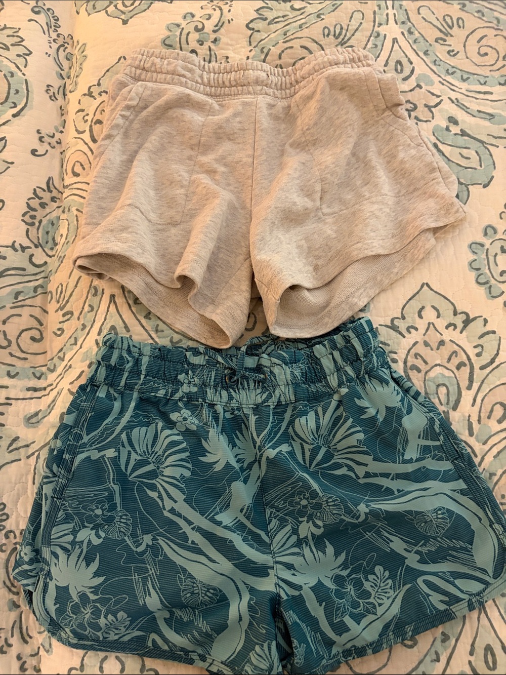 Athleta Cream Heather and Teal Floral Girls' Elastic-Waist Shorts Set M 8-10